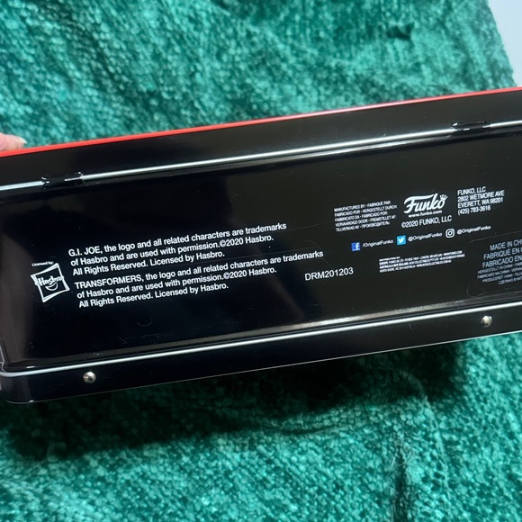 Funko GiJoe and Transformer Metal Lunchbox - Picture 2 of 4
